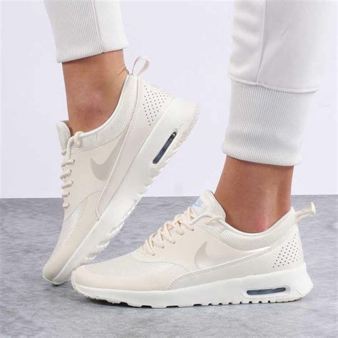 nike air max thea dames sale zwart|nike air max thea outfits.